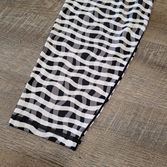 Aerie OFFLINE Real Me XTRA Crossover Ruffle Legging - Picture 9 of 14